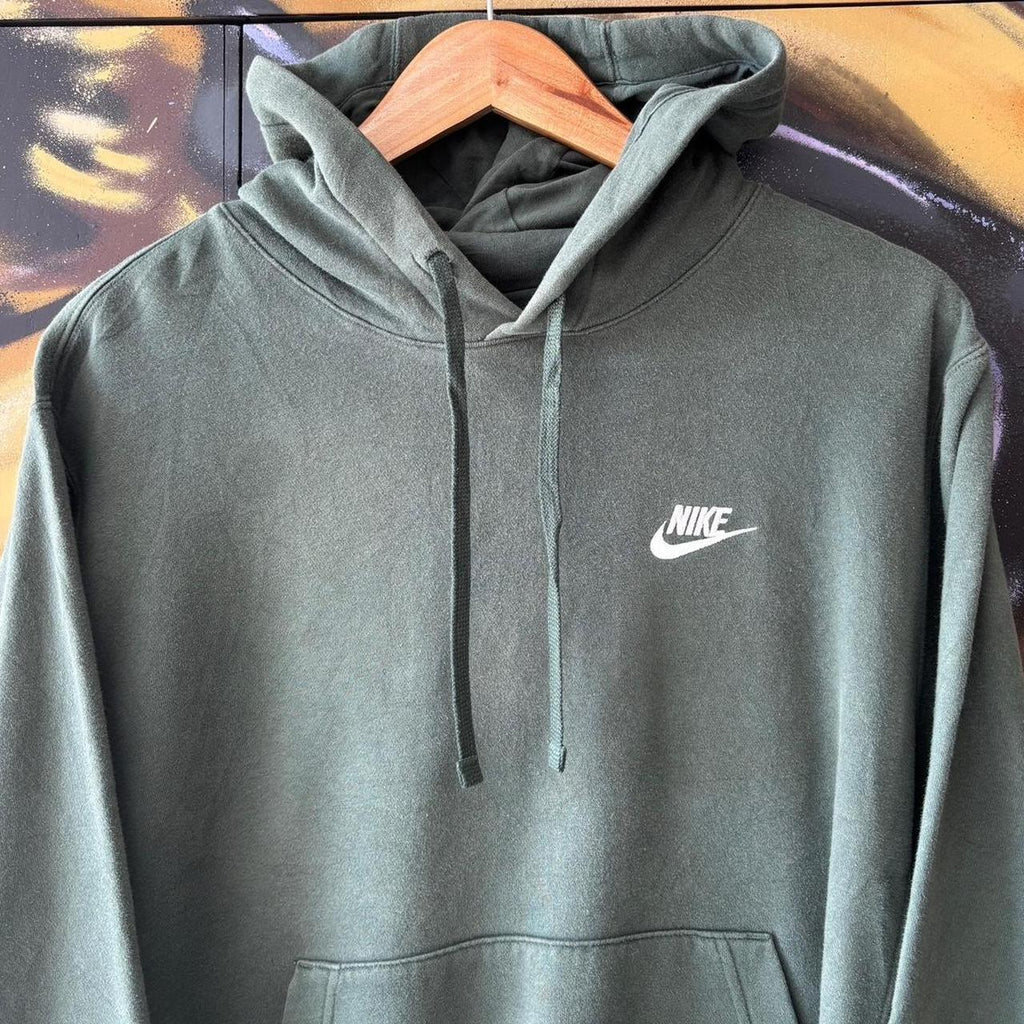 Nike Embroidered Small Logo Hoodie