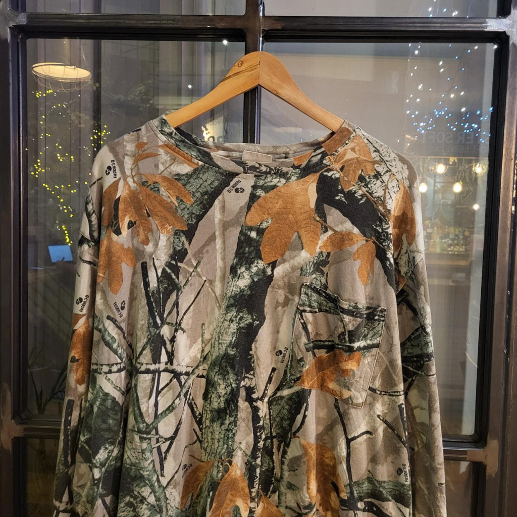RTT189 - Vintage Retro essential adult mens RealTree Camouflage Khaki Green Brown Field Hunting graphic print Top T-Shirt Tee Wide Boxy Cropped Fit 90s y2k style