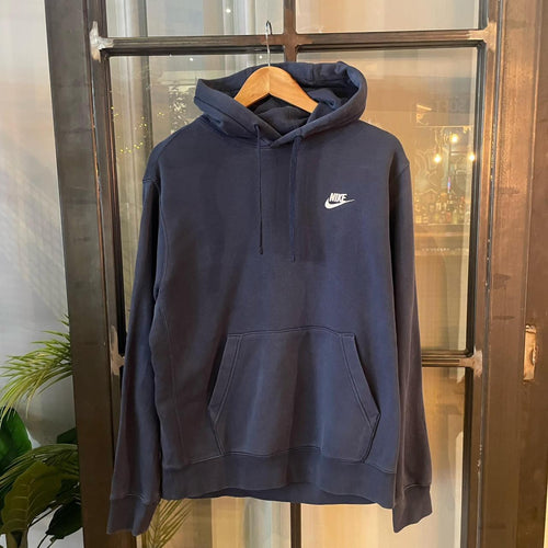 0325I05P - Vintage Retro Essential Navy Nike Sweatshirt Hoodie with swoosh embroidered logo #90s #sportswear #essential #nike #y2k