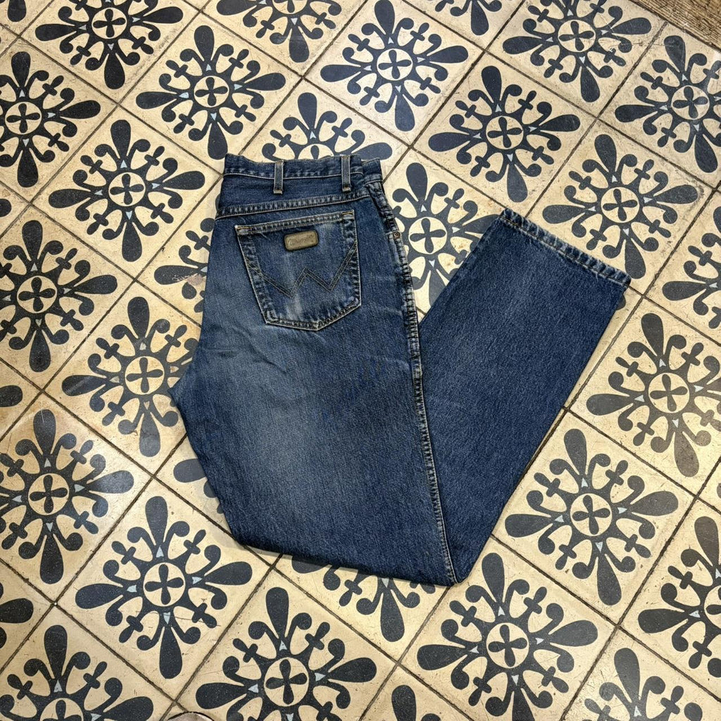 0125A75BR - Vintage retro essential  Wrangler Dark Blue Wash Denim Jeans Trousers pants #denim #wrangler #denimjeans
