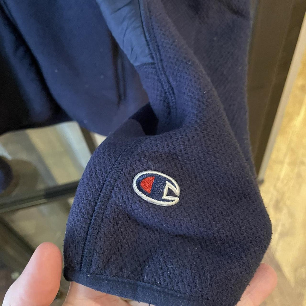 O225D79F - Vintage Retro Essential Champion Navy 1/4 Zip Up Fleece Jumper Sweatshirt with big spellout embroidered logo #90s #sportswear #essential #champion #y2k