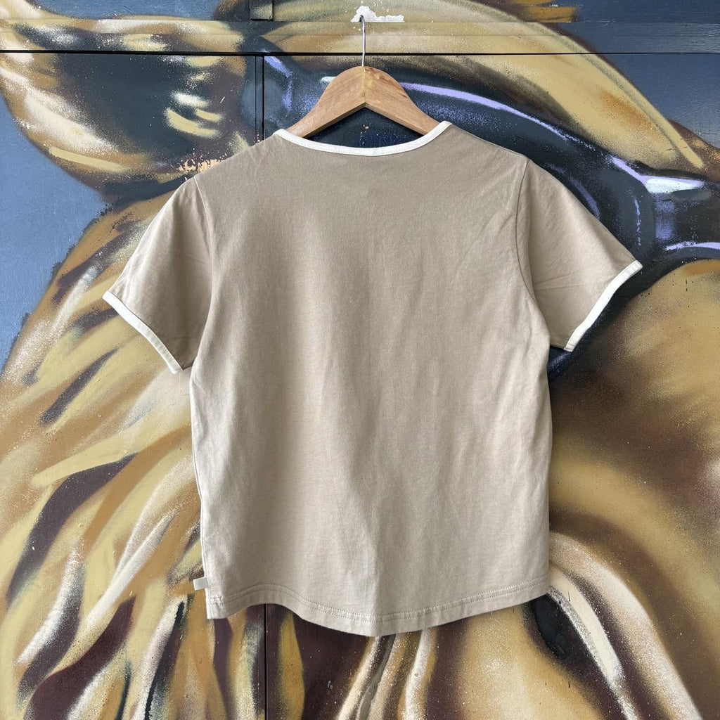 Vintage Nike T shirt Women’s Large Beige Baby Tee Cropped Ringer Chain Stitch Spell Out Logo Top 90s Y2K 00s