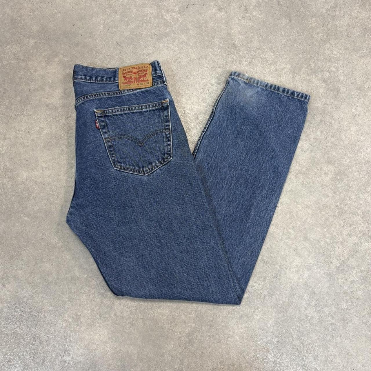Vintage Blue Wash Levi’s 505 Jeans Mens 35” Mid-Rise Waist Straight Leg Denim Trousers Skate Western Vintage Y2K 90s