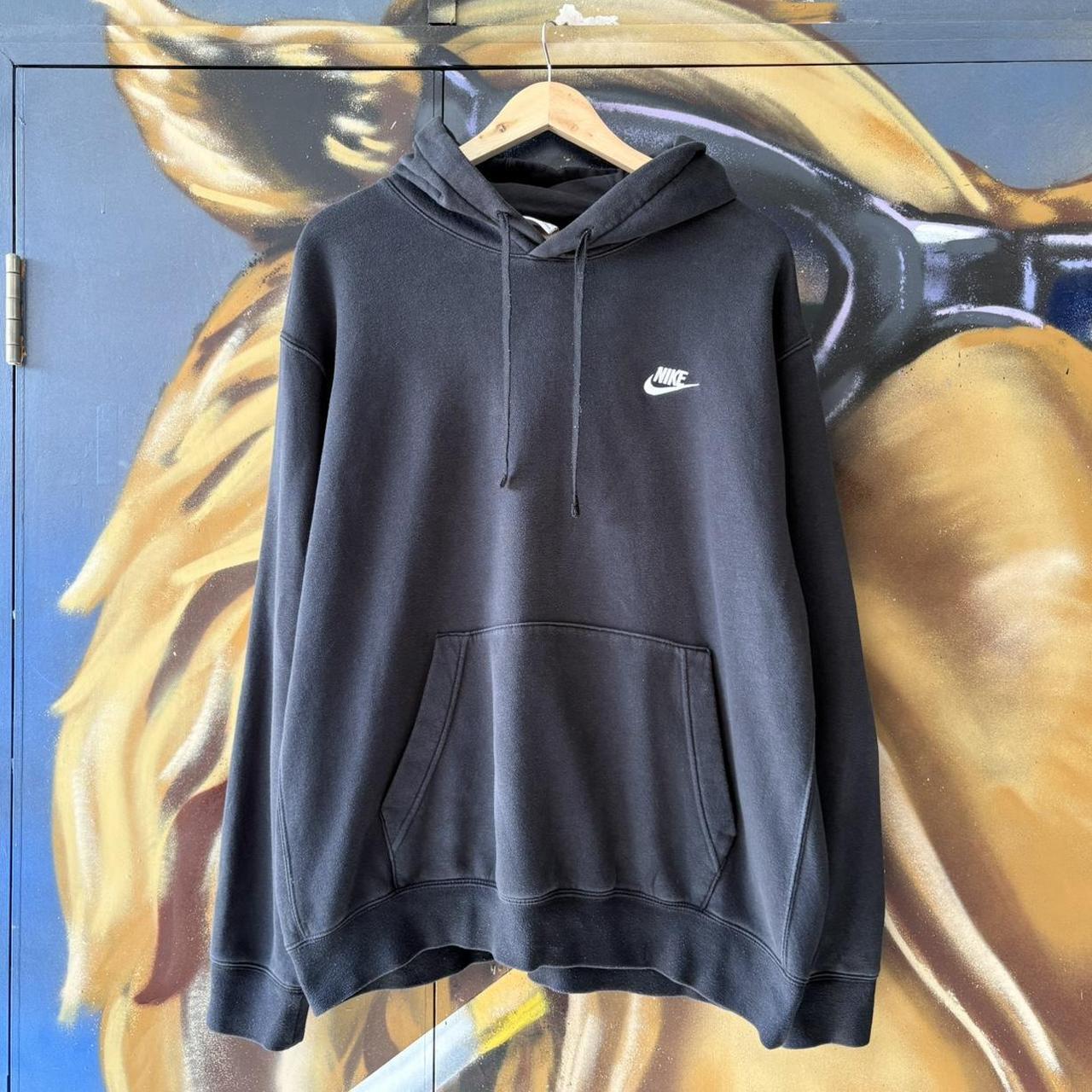 BR1912ALC-U - Vintage Retro Essential Nike Black Sweatshirt Hoodie with embroidered swoosh logo #90s #sportswear #essential #nike #y2k