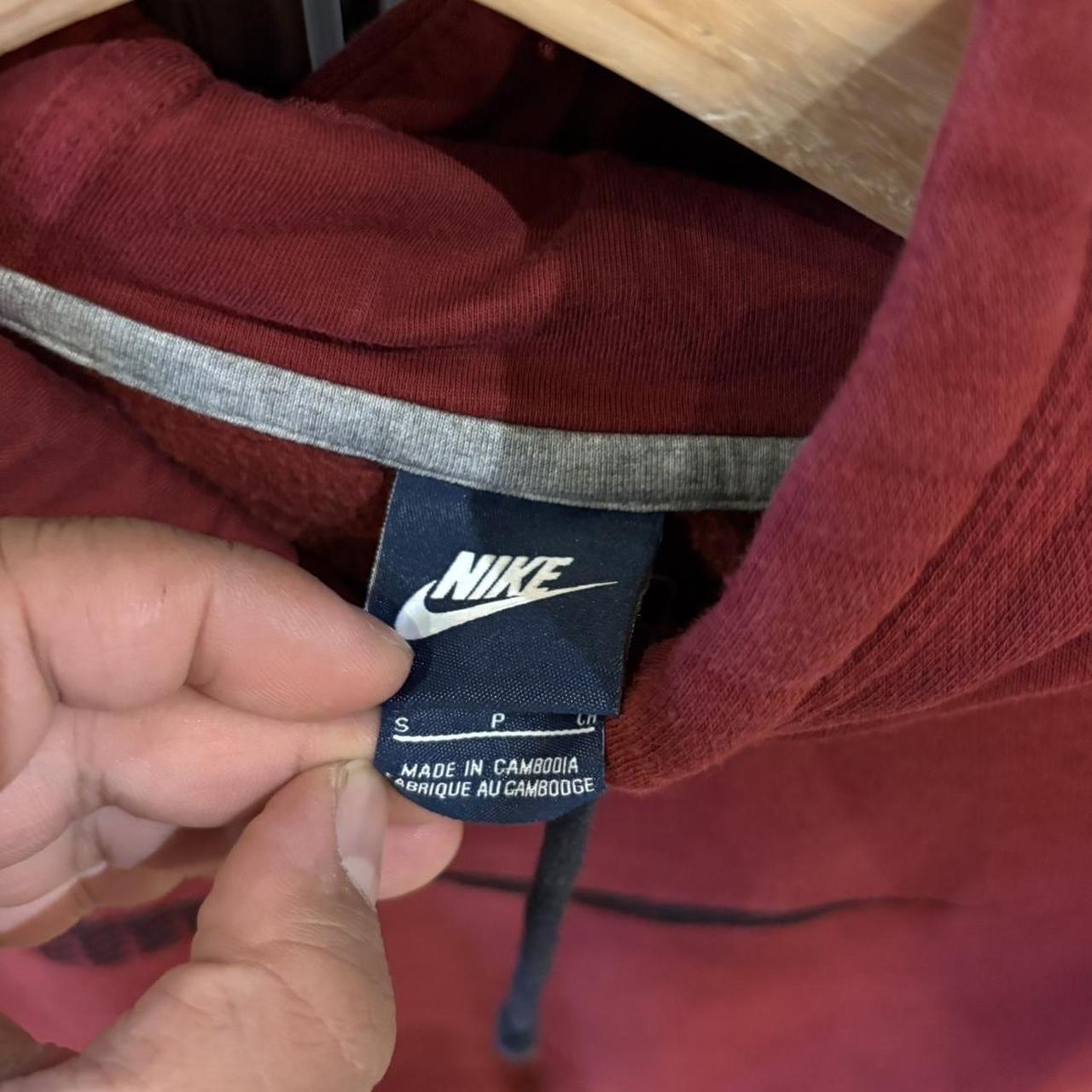 Vintage Retro Essential Burgundy Nike Sweatshirt Hoodie with embroidered geometric swoosh logo #90s #sportswear #essential #nike #y2k