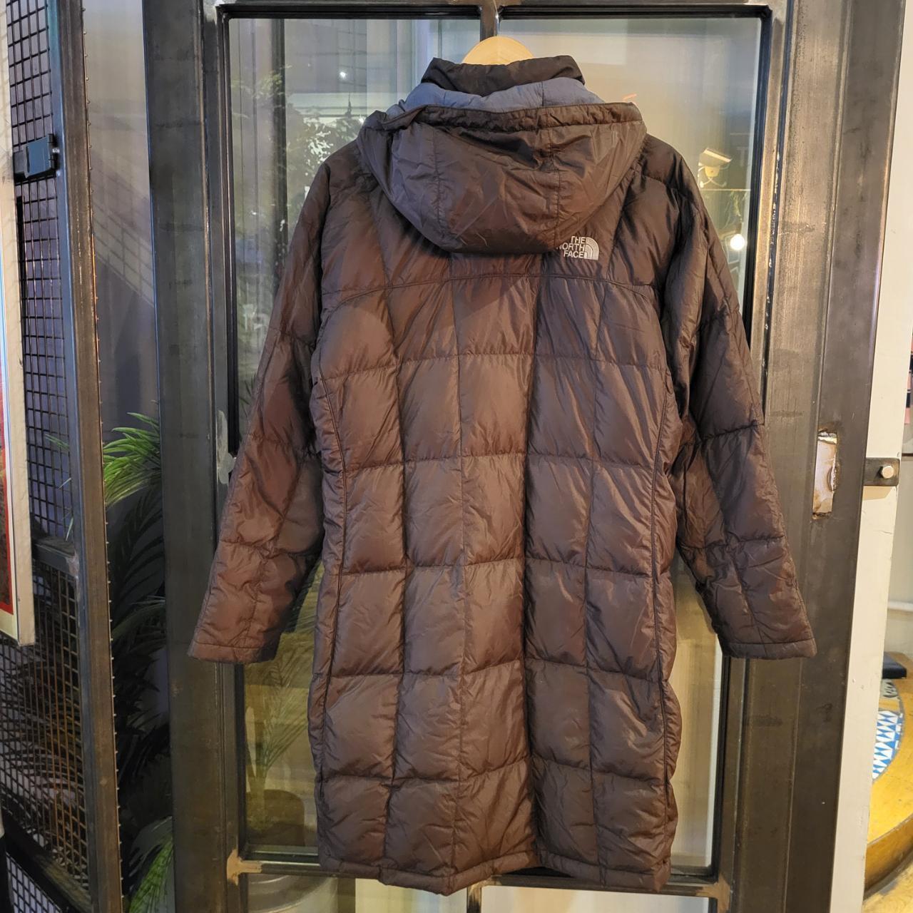 WCJ002 - Vintage Retro essential The North Face Chocolate Brown Mocha down puffer padded jacket long coat branded with logo #90s #gorpcore #preppy #thenorthface