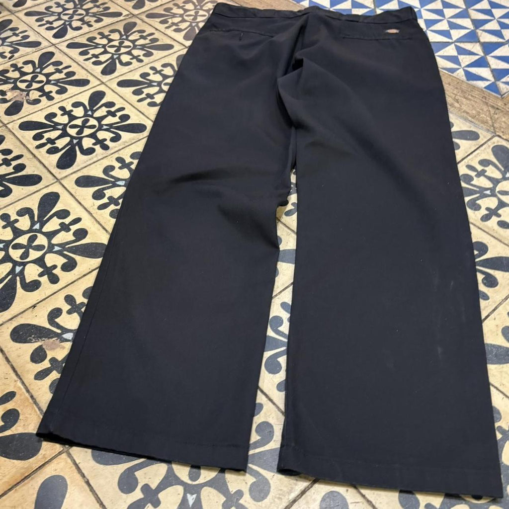 BR1011DA-F - Vintage retro essential Black Dickies Straight Leg Trousers pants casual workwear #skater #utility #workwear #straightleg #dickies