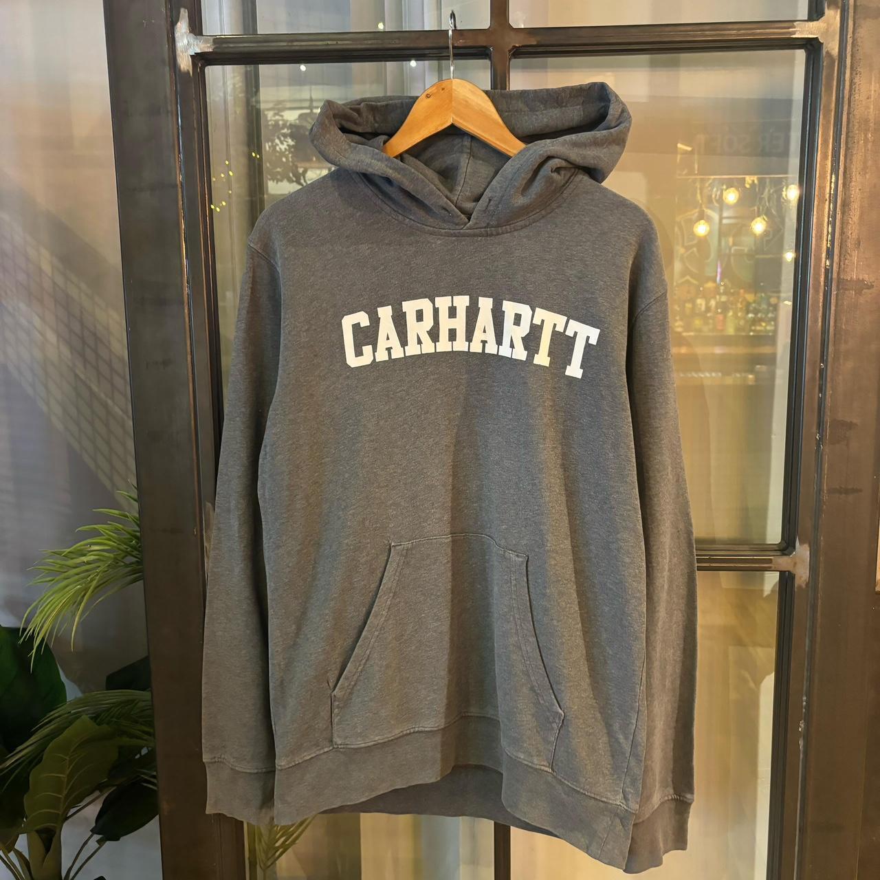 0325I09P - Vintage Retro Essential Grey Carhartt Sweatshirt Hoodie with big spellout print logo #90s #skater #essential #carhartt #y2k