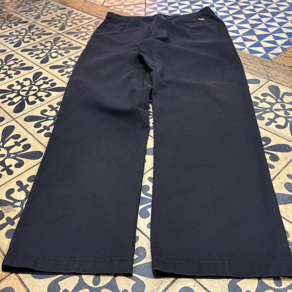 BR1011DD-F - Vintage retro essential Black Dickies Straight Leg Trousers pants casual workwear #skater #utility #workwear #straightleg #dickies