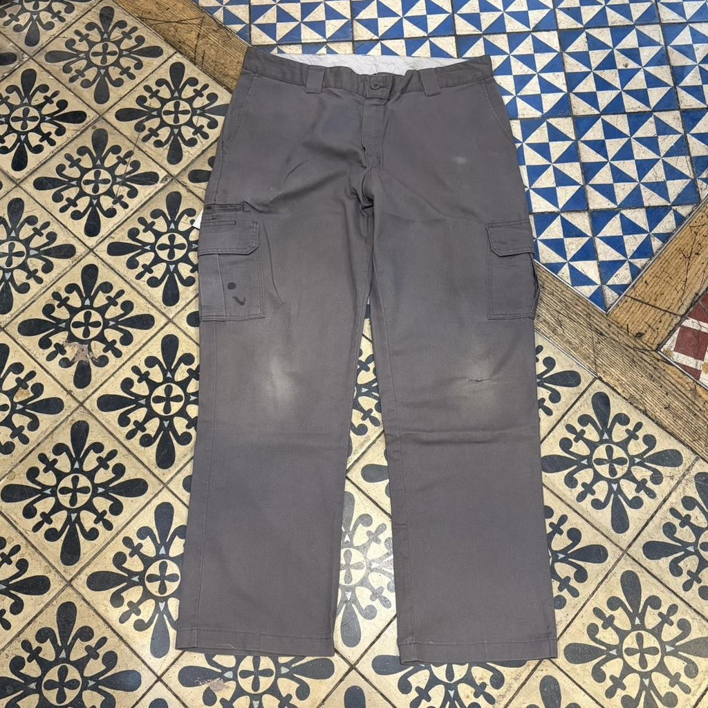 BR1209JI-F - Vintage retro essential Grey Dickies Straight Leg Cargo Trousers pants casual workwear #skater #utility #workwear #carpenter #dickies