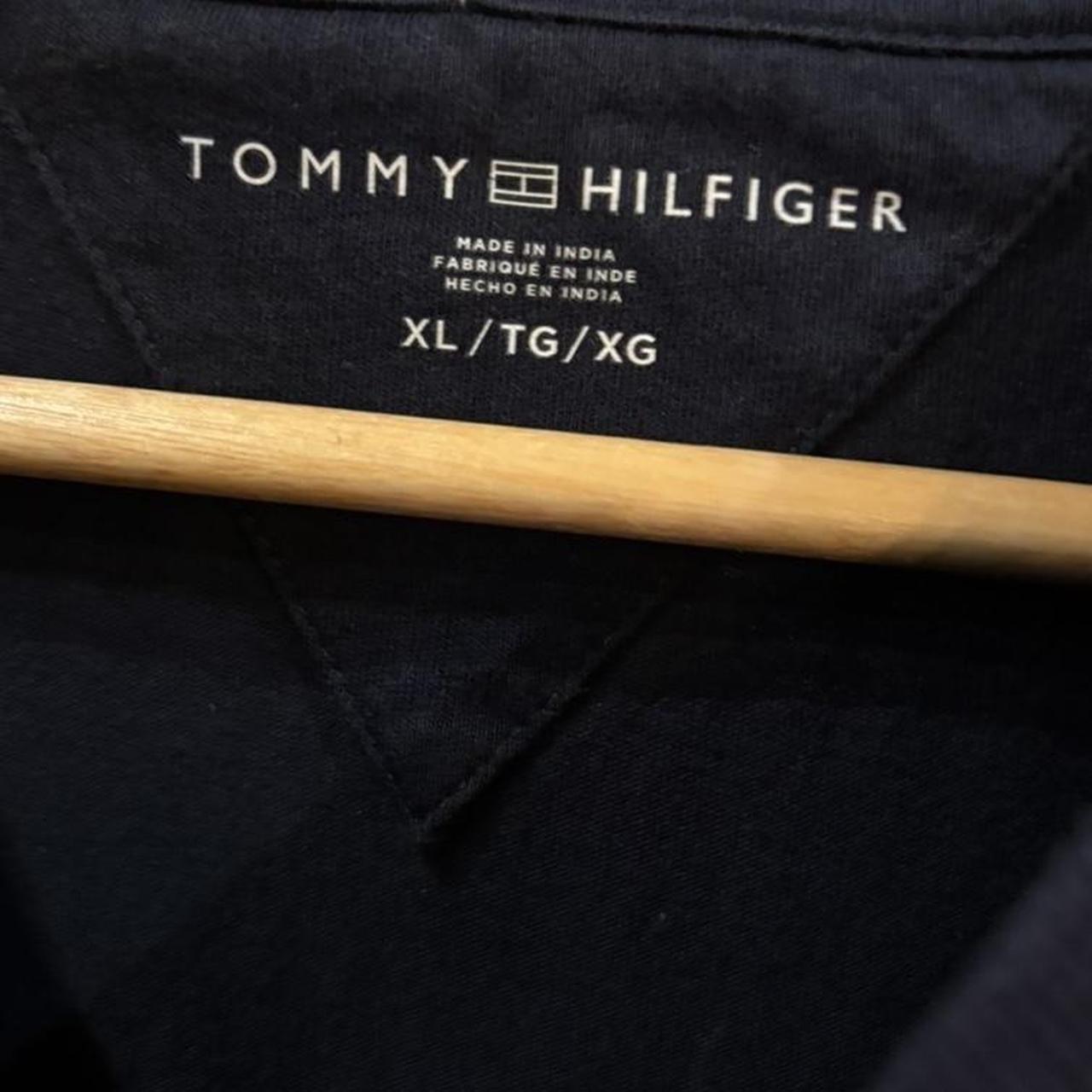 BR2409B-F - Vintage Retro Essential Navy Tommy Hilfiger Big Embroidered Centre Spell Out Logo Top Tee T-shirt #y2k #embroidered #top #essential #tommy