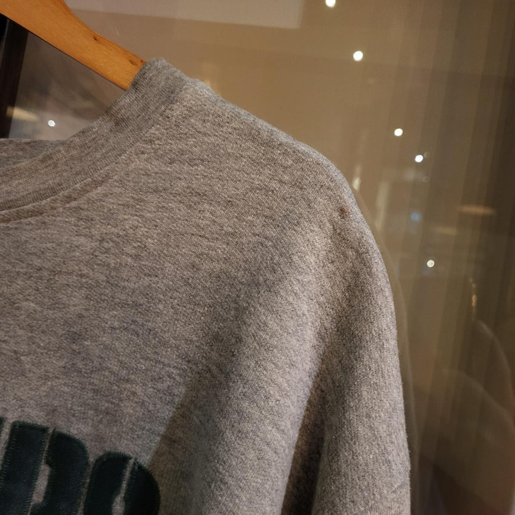 1224C22-P - Vintage Retro Essential NFL Greenbay Packers American Football Grey Jumper Pullover Crewneck Sweatshirt 90s y2k style #sportswear #nfl #greenbaypackers