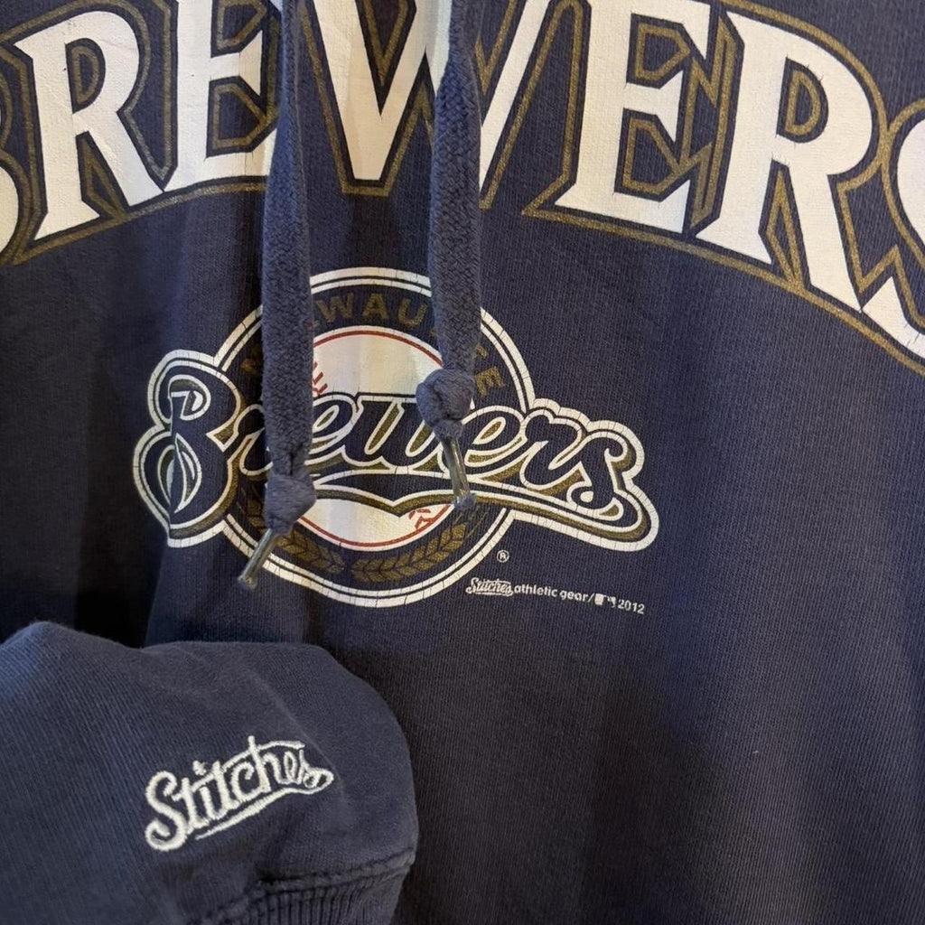 MA0406CQ-F - Vintage Retro Essential Navy Stitches MLB Milwaukee Brewers Baseball Sweatshirt Hoodie with print logos #90s #baseball #milwaukeebrewers #stitches #y2k