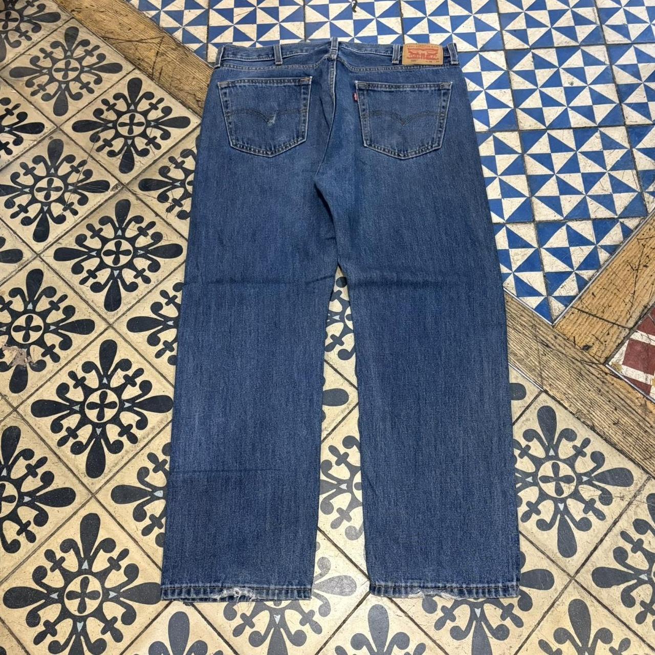TRW530P - Vintage retro essential Levi’s 505 Blue Wash Denim Jeans Trousers pants #denim #straightleg #levis #levis505 #jeans