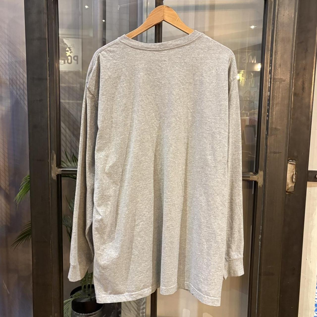 BR2306NK-F - Vintage Retro Essential Grey Carhartt Longsleeve Pocket Top Tee T-shirt with embroidered patch logo #skater #workwear #carhartt #y2k #longsleeve