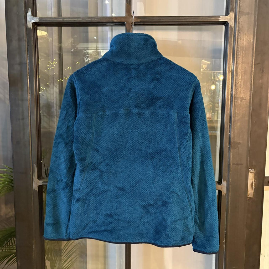 0325C57F - Vintage retro essential Blue Patagonia 1/4 Button up fluffy outdoor sweatshirt fleece jacket #patagonia #outdoor #expedition #hike #climbimg