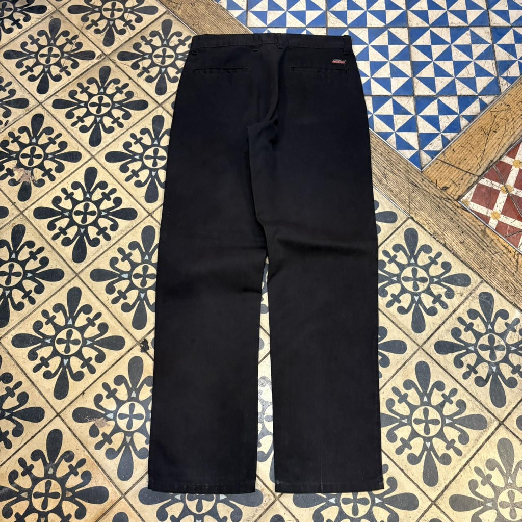 BR1011DO-F - Vintage retro essential Black Dickies Straight Leg Trousers pants casual workwear #skater #utility #workwear #straightleg #dickies