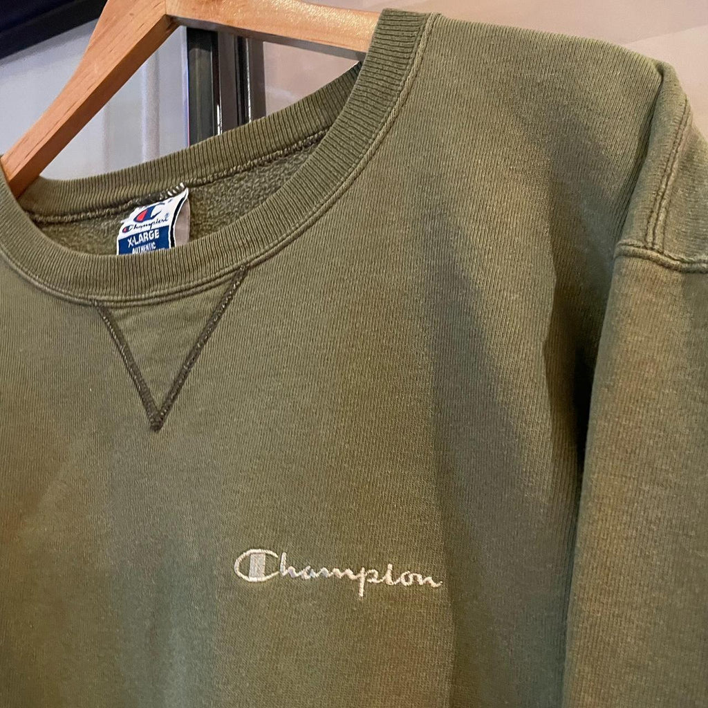 SWT449 - Vintage Retro Essential Khaki Champion Crewneck Jumper Sweatshirt with small spellout embroidered logo #90s #sportswear #essential #champion #y2k