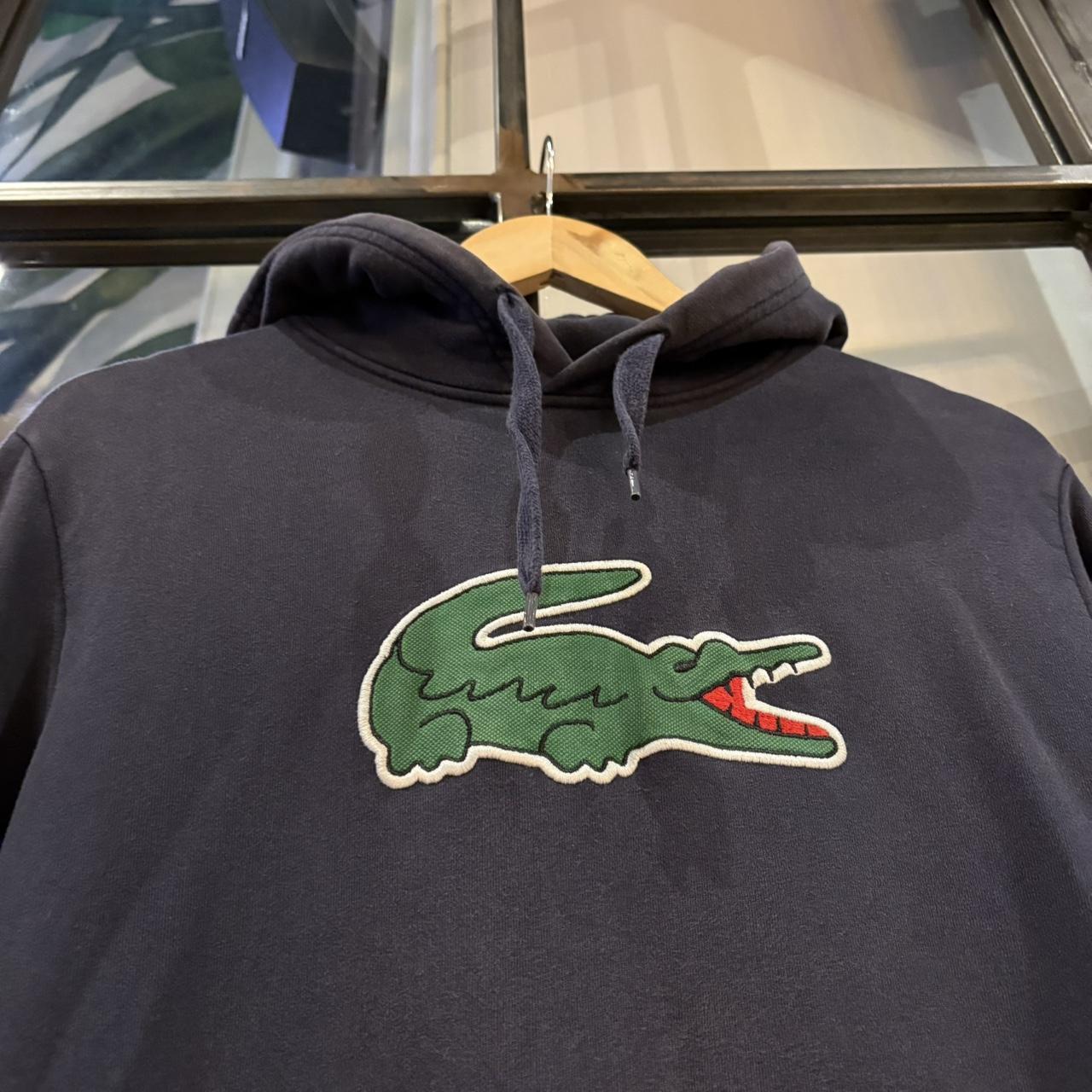 MA2207FJ-F - Vintage Retro Essential Navy Lacoste Sweatshirt Hoodie with embroidered patch logo #90s #sportswear #crocodile #lacoste #y2k