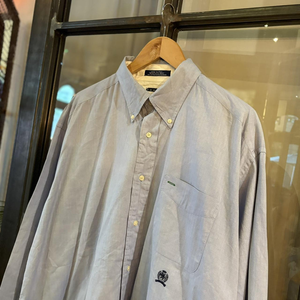 1224D56-P - Vintage Tommy Hilfiger Herringbone Plain Longsleeve collared button up polo shirt top #Y2K #preppy #chiefkeef #smartcasual #oldmoney