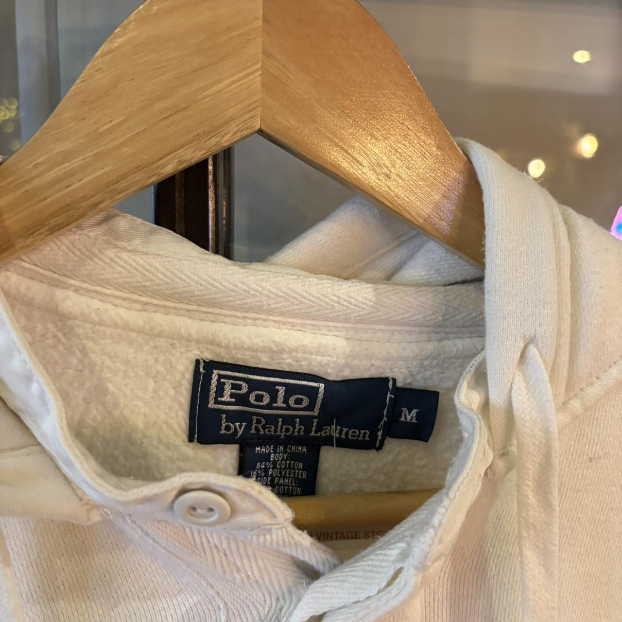 0425A54F - Vintage Retro Essential White Polo Ralph Lauren Sweatshirt Hoodie with embroidered logo #90s #sportswear #preppy #poloralphlauren #oldmoney