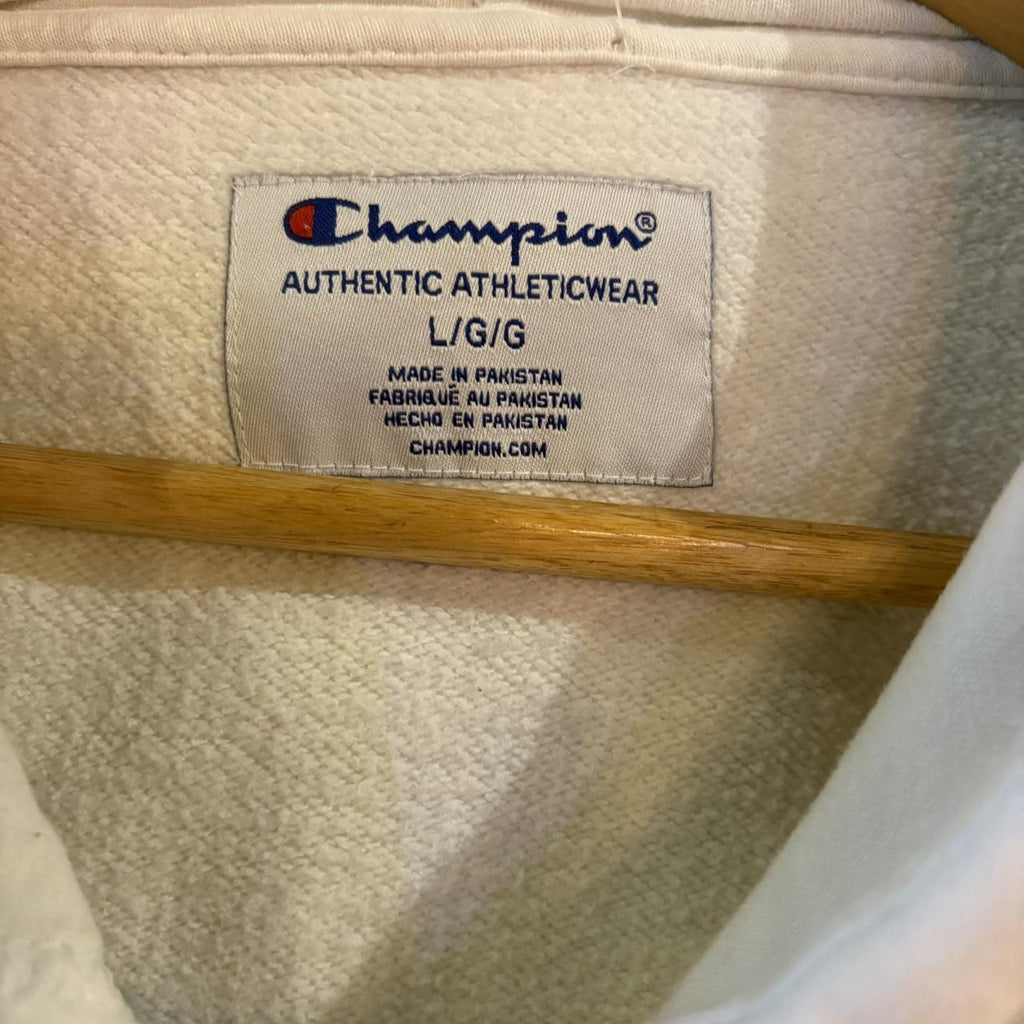 SWT704F - Vintage Retro Essential White Champion Sweatshirt Hoodie with embroidered logo #90s #sportswear #essential #champion #y2k