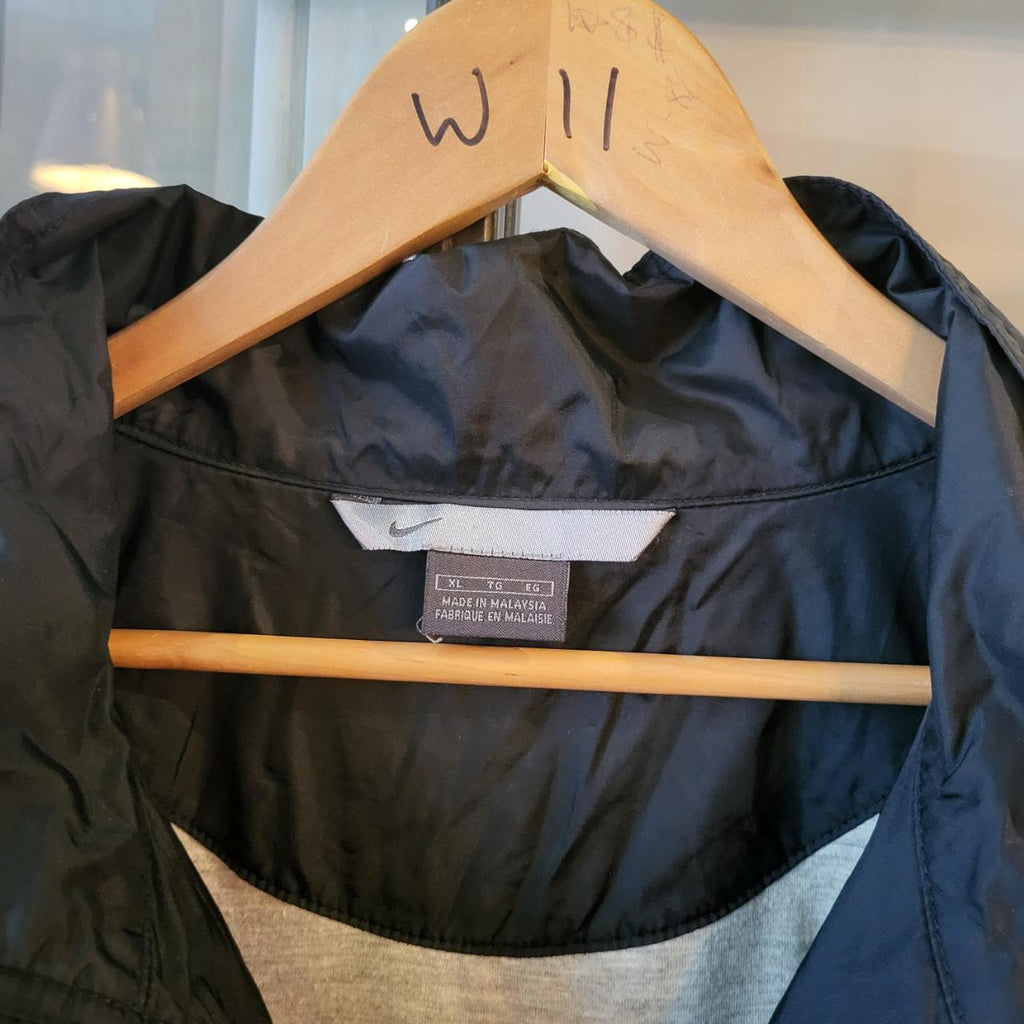 WDB015 - Vintage Retro Essential Nike Black Lightweight Windbreaker full zip up Jacket #festival #y2k #nike #windbreaker
