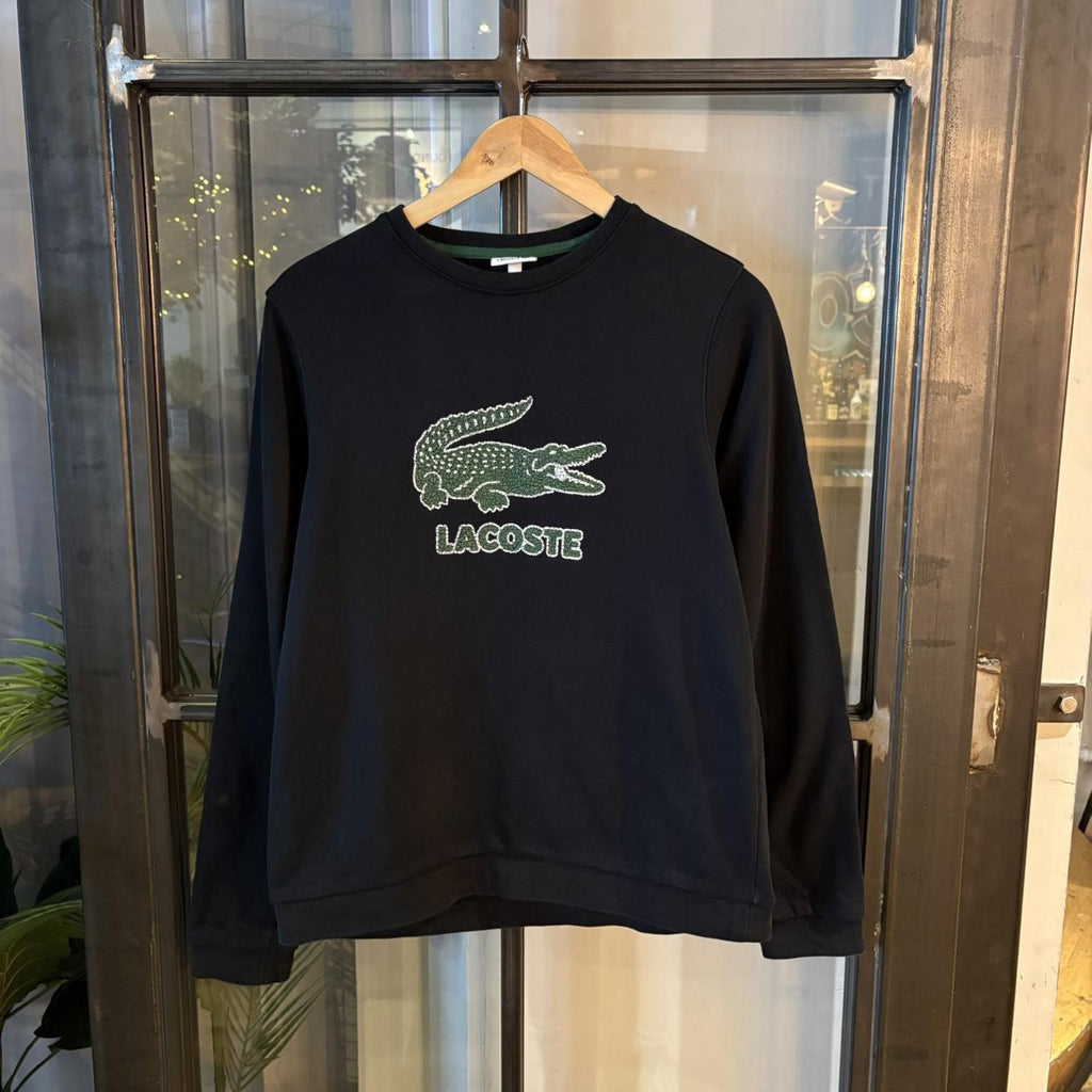 SWT398 - Vintage Retro Essential Black Lacoste Crewneck Jumper Sweatshirt with big spellout print logo #90s #preppy #essential #lacoste #y2k
