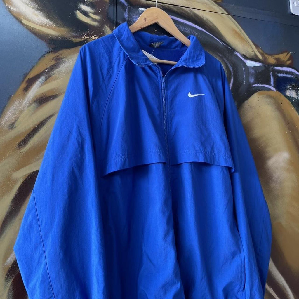 Nike Essential Full Zip Windbreaker