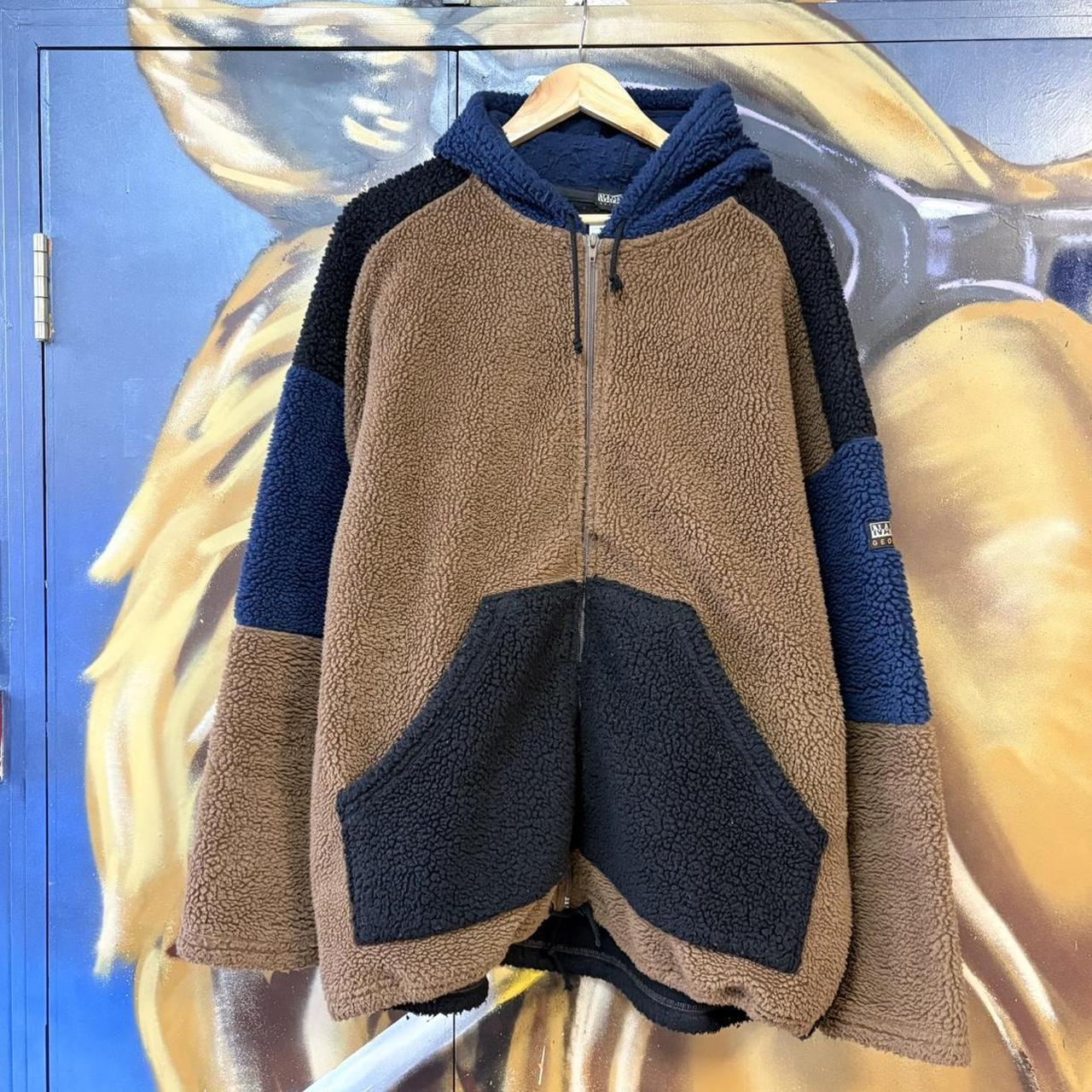 MES1102FM-U - Vintage Retro Essential Brown, Black and Navy Napapijri Full Zip Fluffy Fleece Sweatshirt Hoodie with large back patch logo #90s #fleece #essential #napapijri #y2k