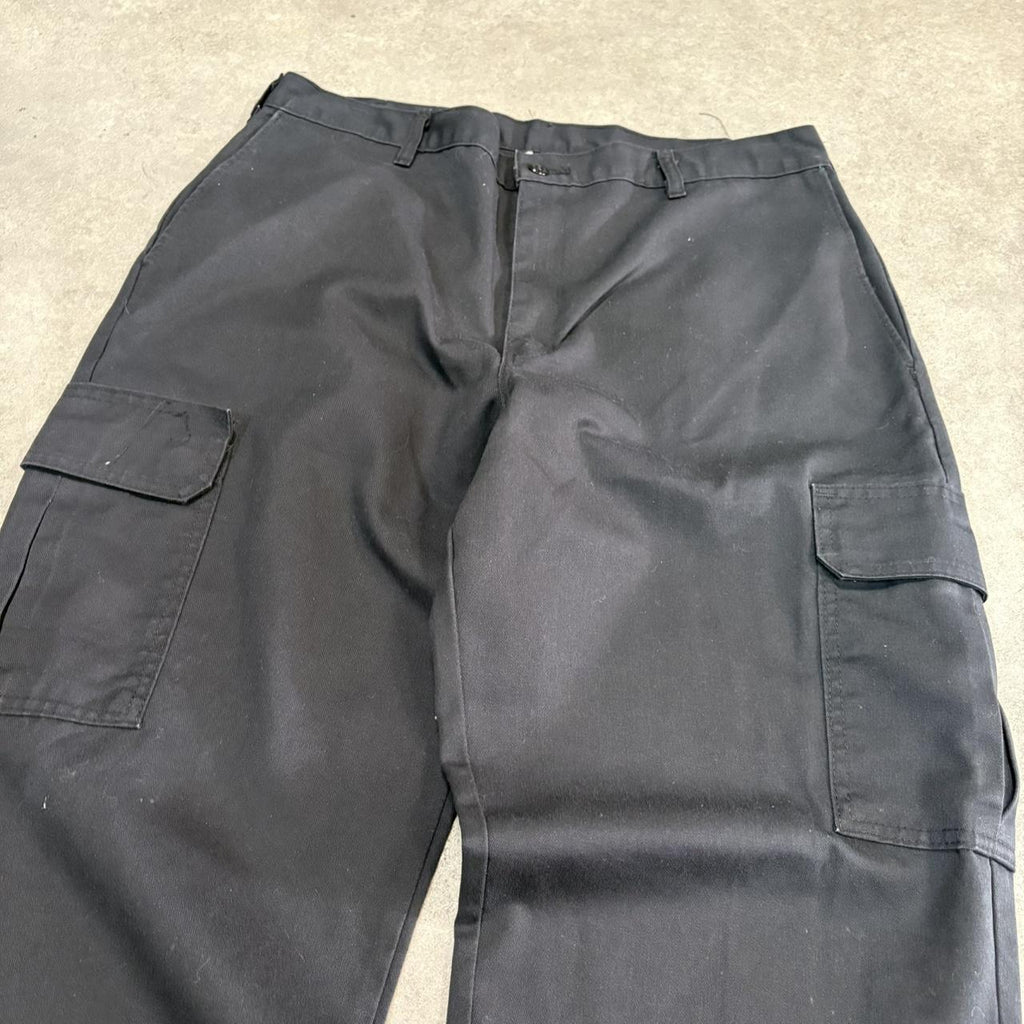 BR1912AAM-U - Vintage retro essential Black Dickies Straight Leg Cargo Trousers pants casual workwear #skater #utility #cargo #straightleg #dickies