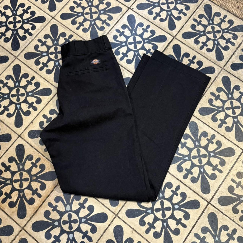 BR1011CD-P - Vintage retro essential Black Dickies 874 Straight Leg Trousers pants casual workwear #skater #utility #workwear #straightleg #dickies