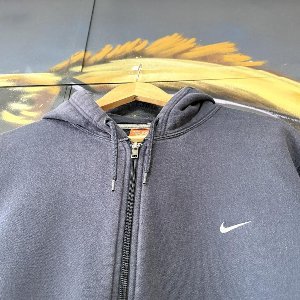 BR1912ABV-U - Vintage Retro Essential Nike Navy Full Zip Sweatshirt Hoodie with embroidered swoosh logo #90s #sportswear #essential #nike #y2k
