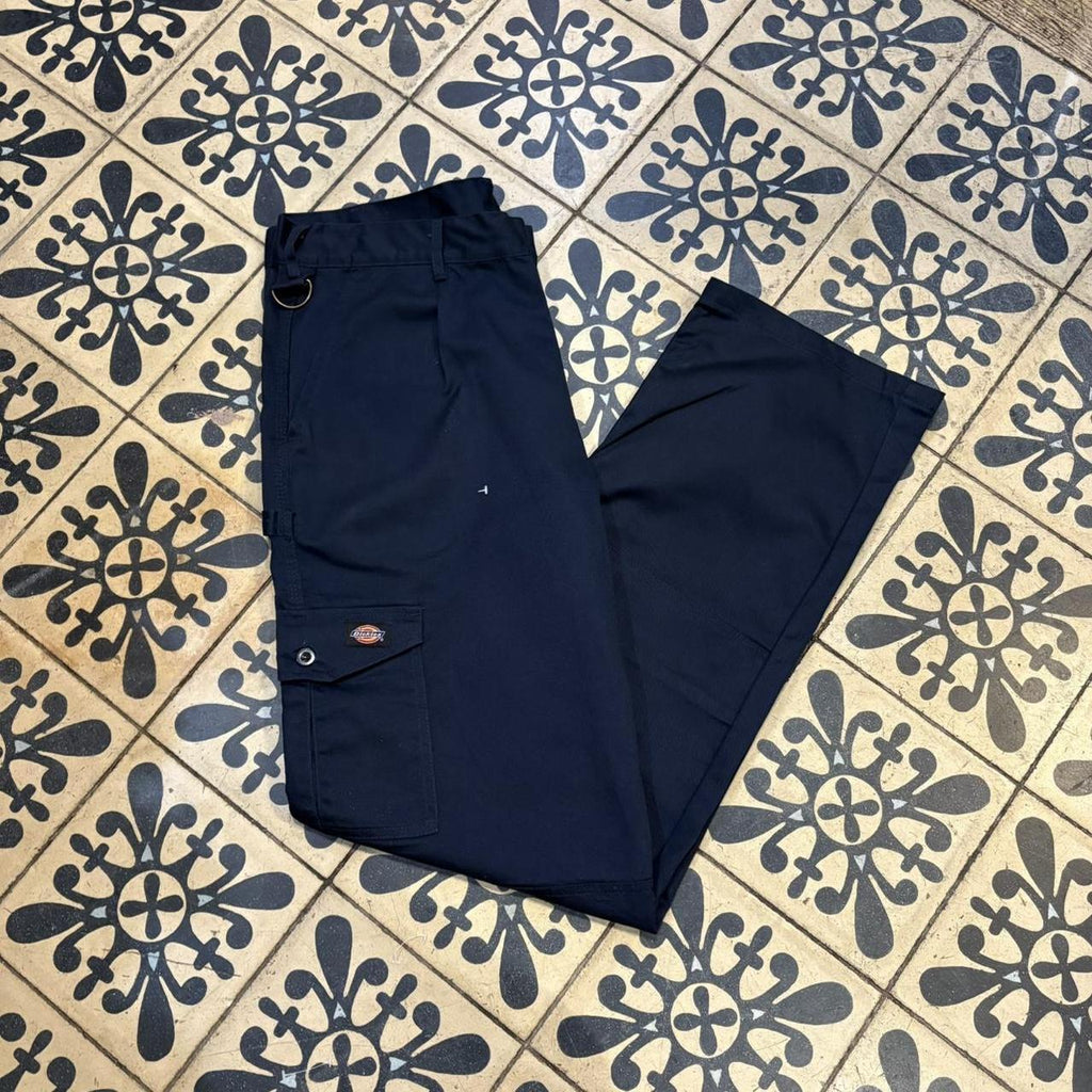 TRW466F-P - Vintage retro essential Navy Dickies Cargo Trousers pants casual workwear #skater #utility #workwear #carpenter #dickies