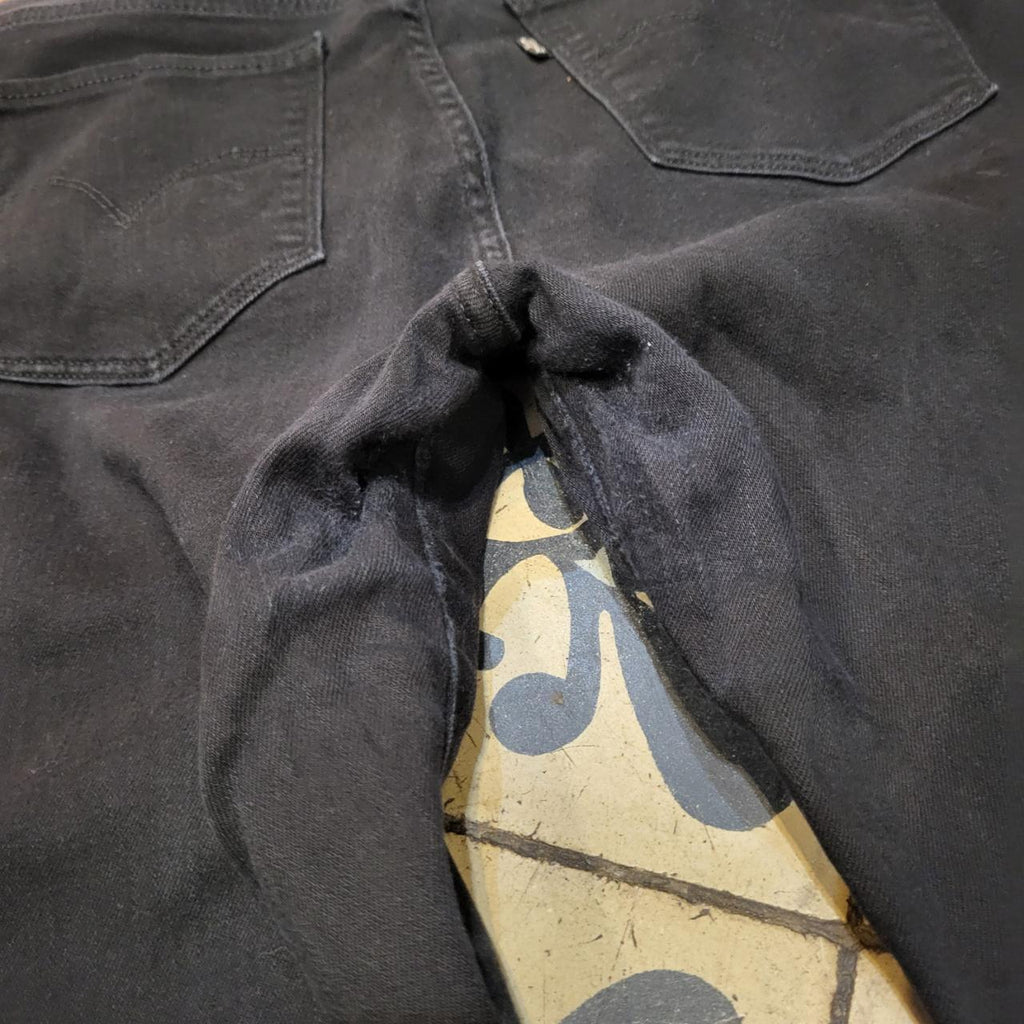 JNS217BR - Vintage retro essential adult Levi's 315 black 3/4 Trousers pants jeans #levis #levis315 #jeans #denim