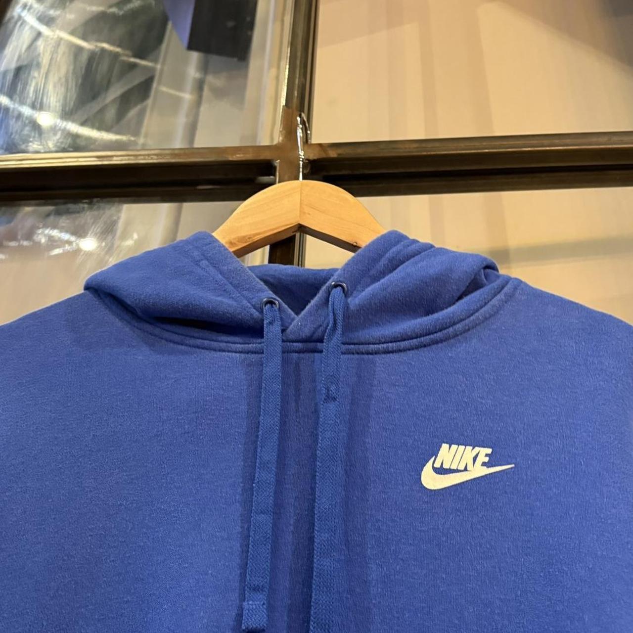 MA0202BC-P - Vintage Retro Essential Blue Nike Sweatshirt Hoodie with embroidered swoosh logo #90s #sportswear #essential #nike #y2k