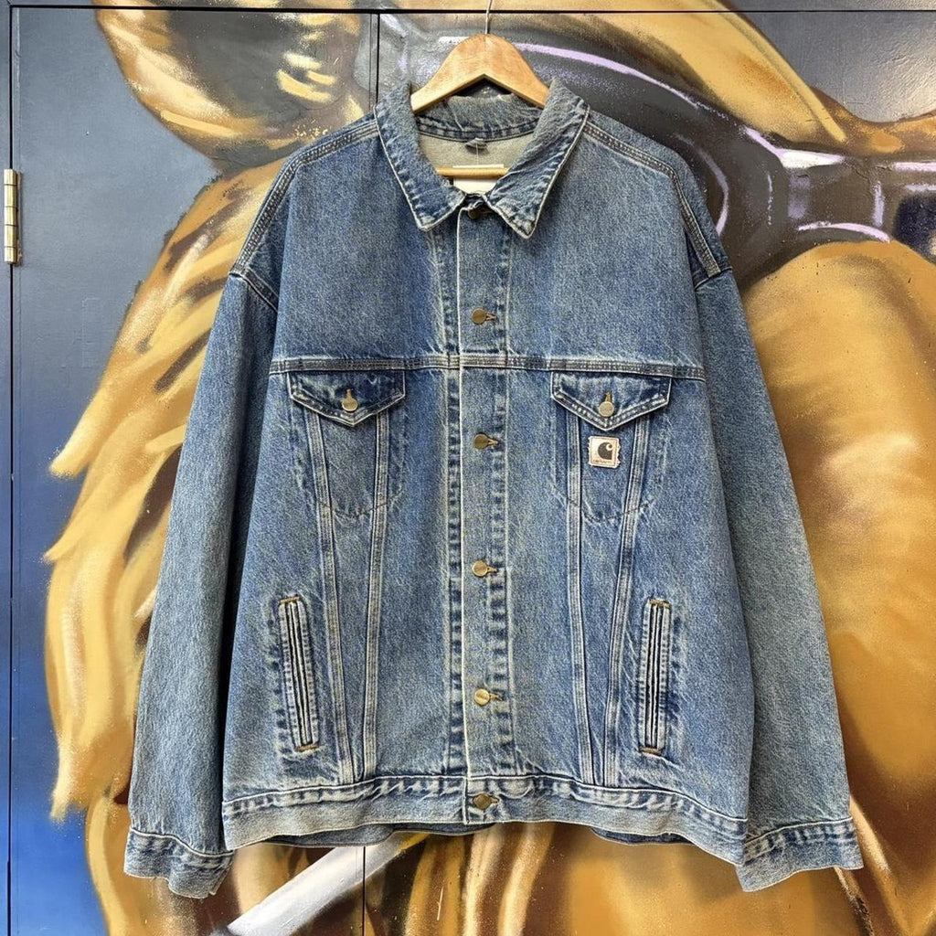 BR2401ET-U - Vintage Retro Essential Carhartt Blue Denim Wash Button Up Trucker Jacket #workwear #utility #truckerjacket #denim #carhartt