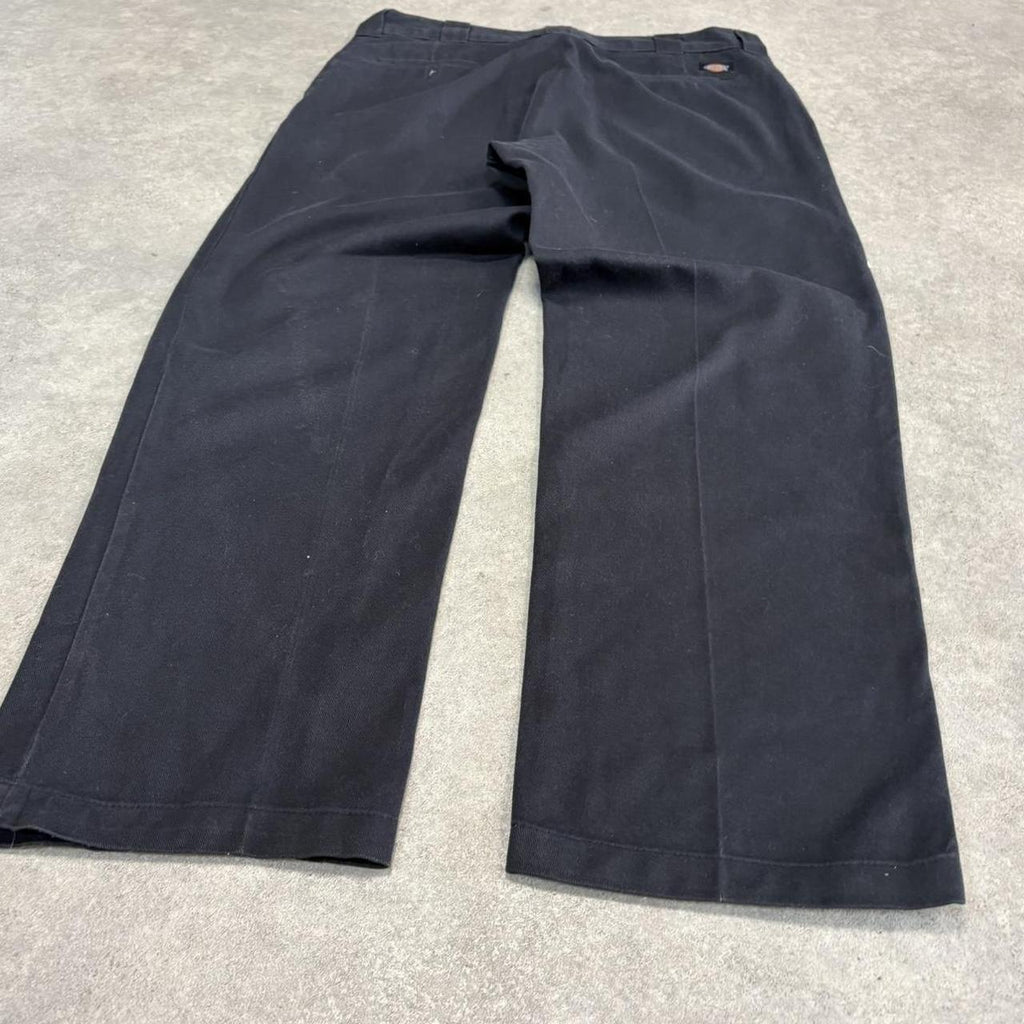 BR1011AQ-U - Vintage retro essential  Black Dickies Straight Leg Trousers pants casual workwear #skater #utility #workwear #straightleg #dickies