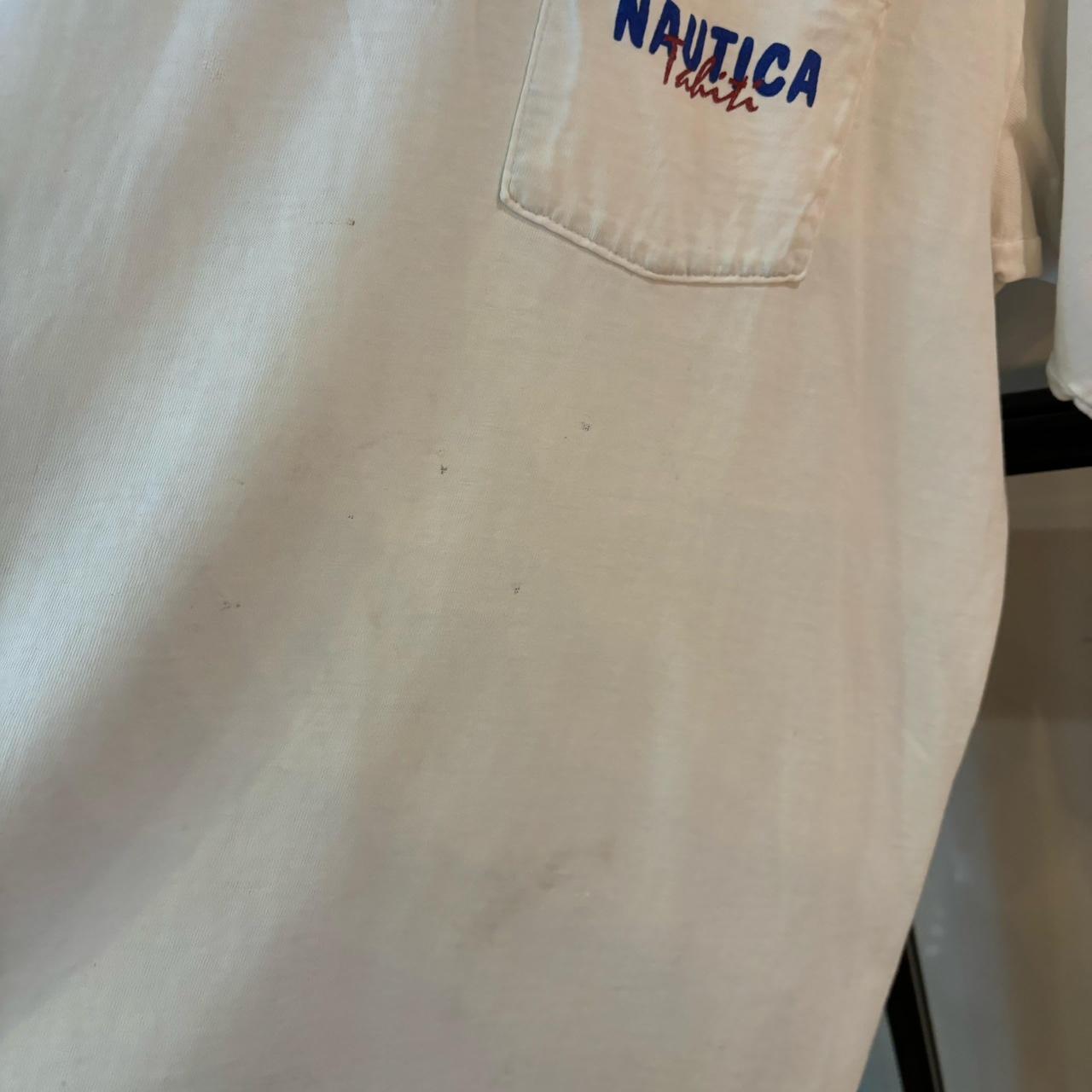 0325A76F - Vintage Retro Essential White Nautica Hawaiian Shirts Graphic Print Top Tee T-shirt #90s #graphic #hawaiianshirt #nautica #hawaii