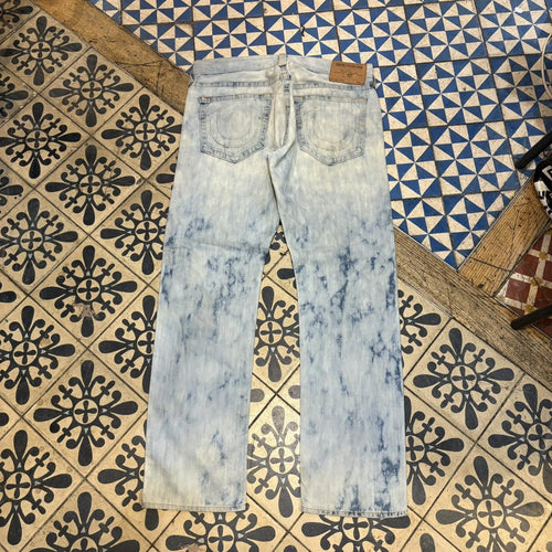 0225D87 - Vintage retro essential True Religion Light Blue Wash Denim straight wide leg Jeans Trousers pants casual workwear skate #denim #truereligion #lightwash #straightleg #wideleg