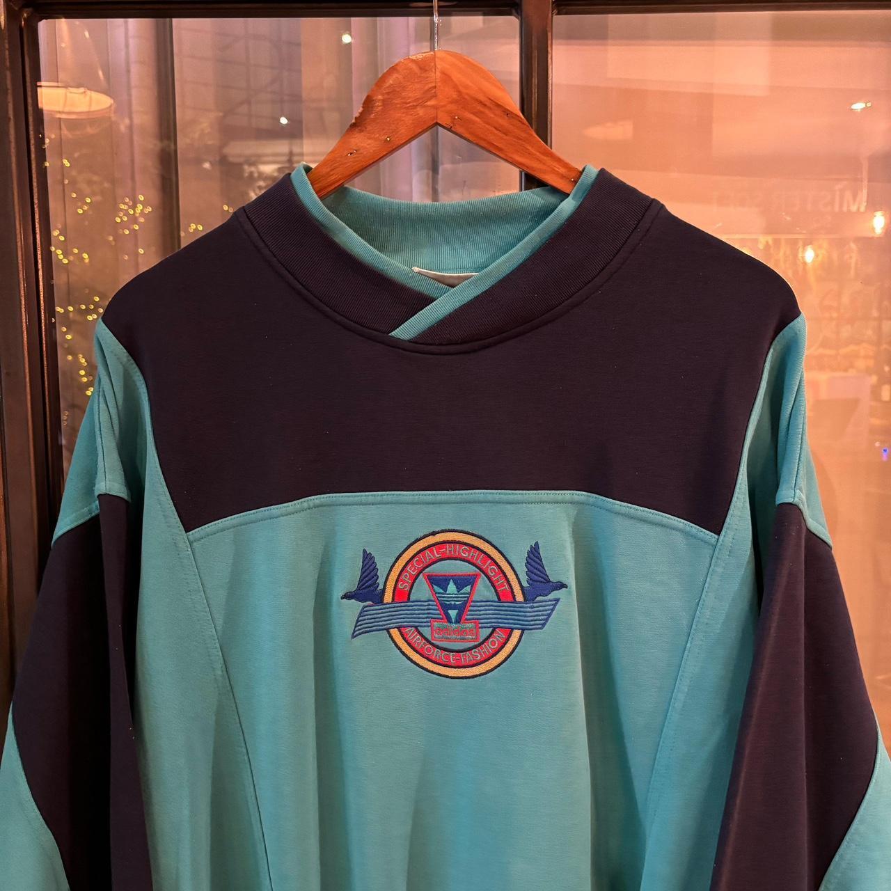 0125C04P - Vintage Retro Essential Turquiose Adidas Special Highlight Airforce Fashion Crewneck Jumper Sweatshirt with embroidered logo #90s #sportswear #airforce #y2k #adidas