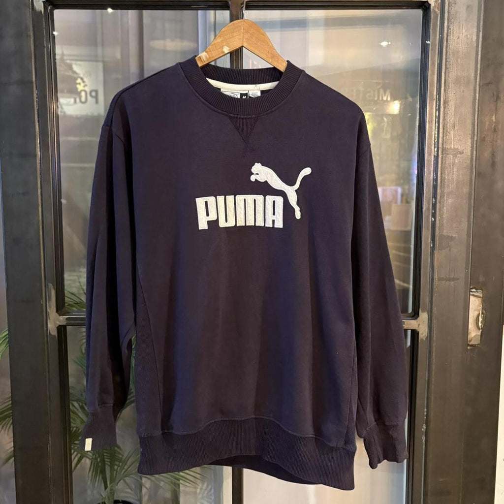 MA0406DZ-P - Vintage Retro Essential Navy Puma Crewneck Jumper Sweatshirt with embroidered patch spell out logo #90s #sportswear #essential #y2k #puma