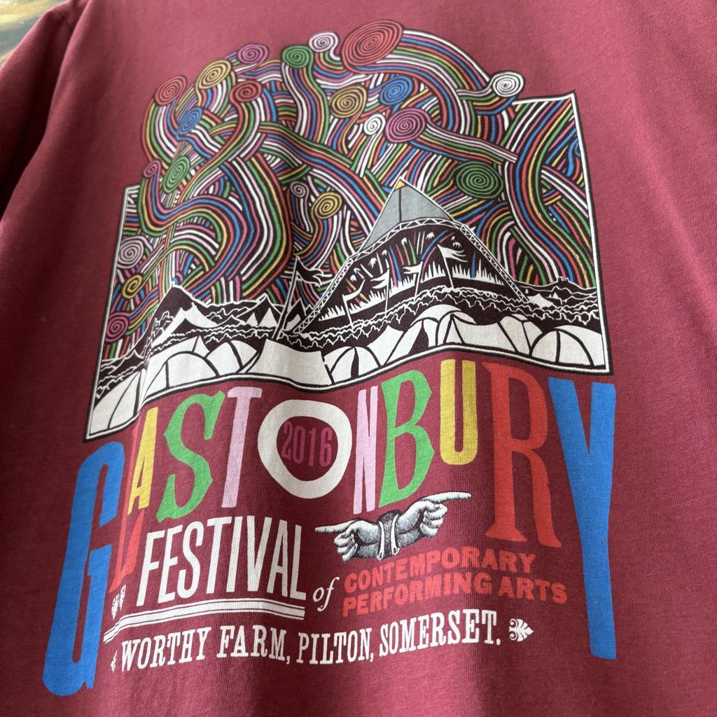 Vintage Glastonbury 2016 Tshirt Mens XL Maroon Red Tour Merch Music Festival Art Tee Top Y2K 2000s