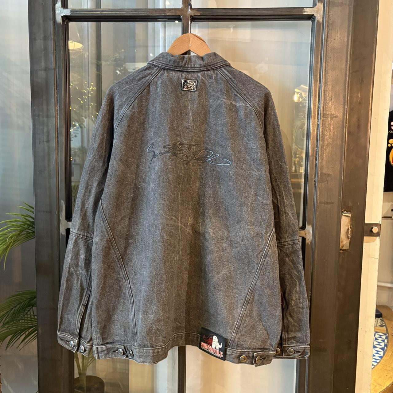 0325GE84F - Vintage Retro Essential South Pole Grey Wash Button Up Denim Jacket with embroidered patch logos and back graffiti print #denimjacket #denim #hiphop #y2k #southpole