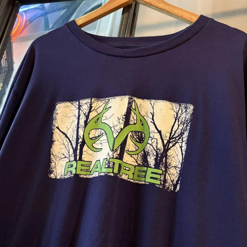 0325H95F - Vintage Retro Essential Navy Realtree Longsleeve Graphic Print Top Tee T-shirt #90s #graphic #top #essential #basic