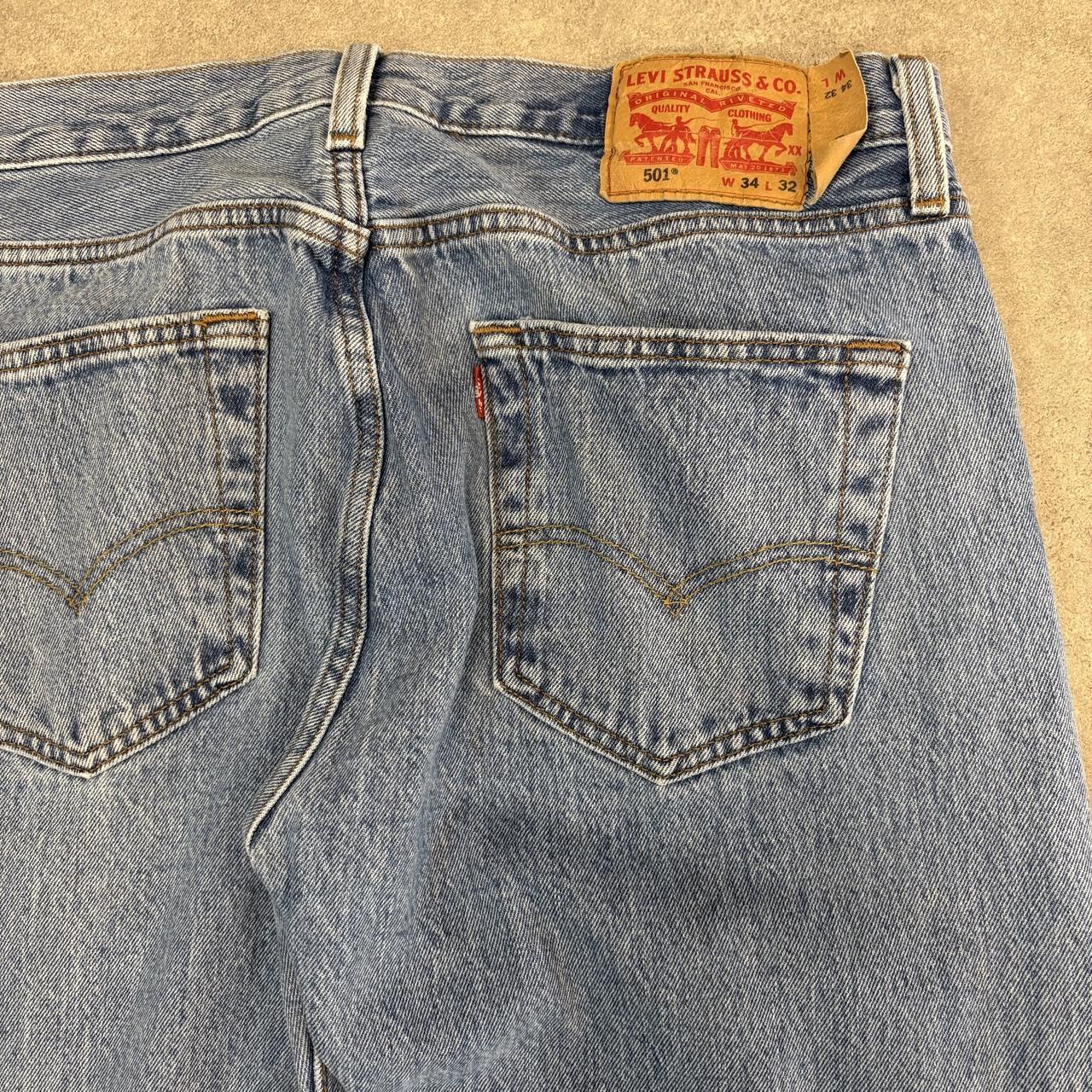 Vintage Levi's 501 Jeans Mens 34x32 Mid Blue Denim Wash Straight Leg Trousers Cowboy Western USA 90s Y2K