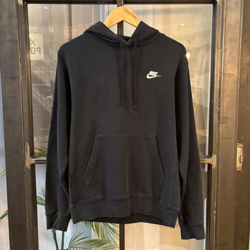 0325A24P-P - Vintage Retro Essential Black Nike Sweatshirt Hoodie with embroidered swoosh logo #90s #sportswear #essential #nike #y2k