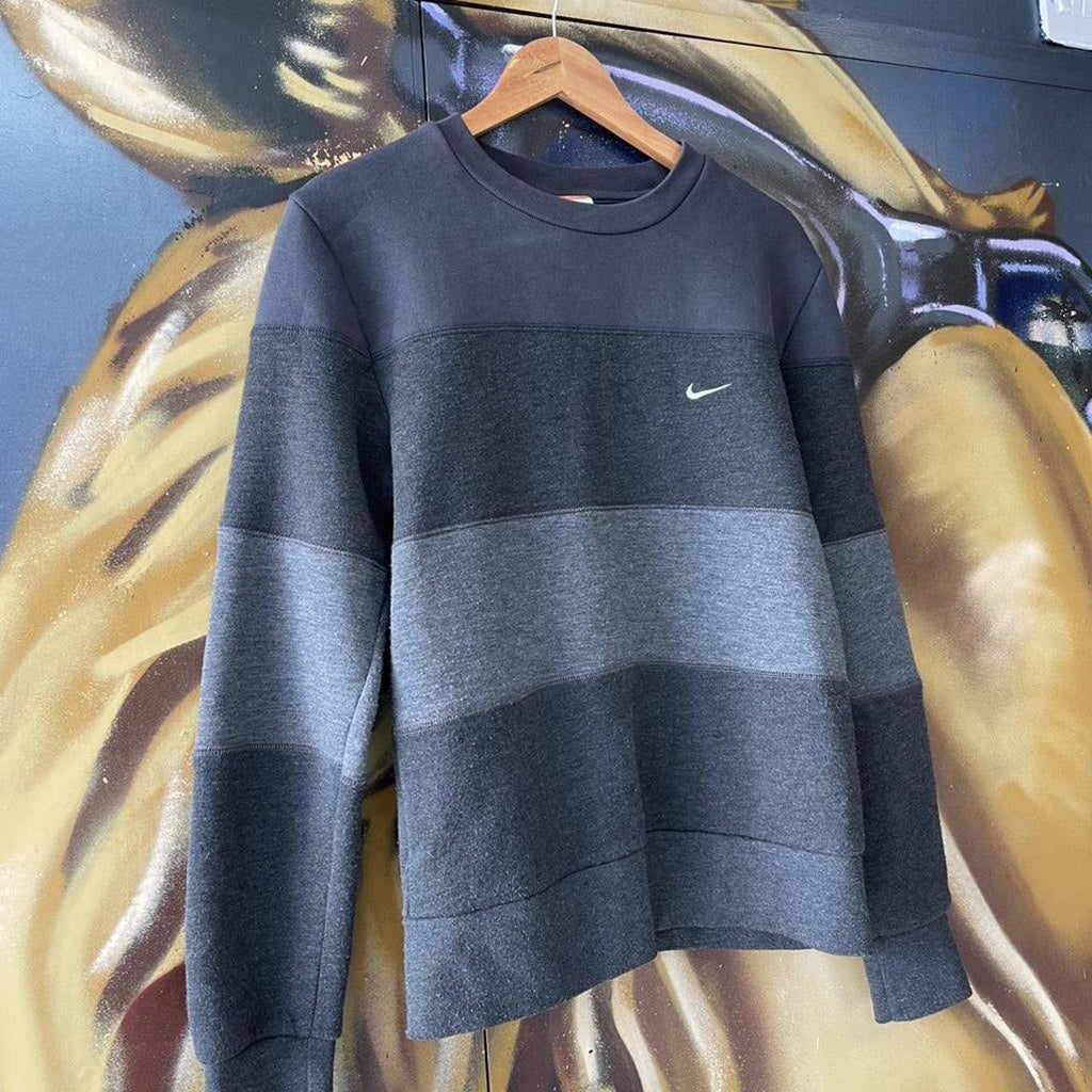 2000’s Nike Striped Sweatshirt
