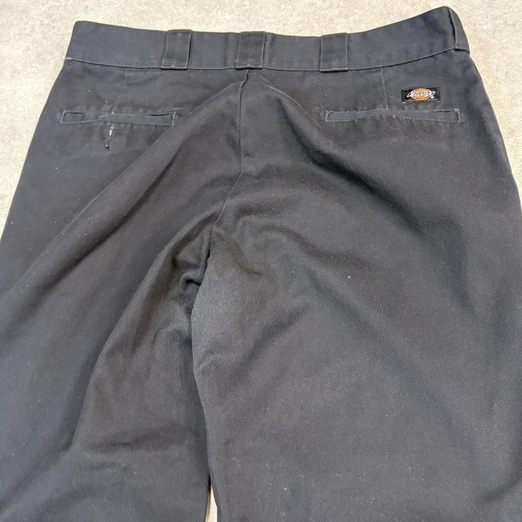 BR1011BA-U - Vintage retro essential Black Dickies Straight Leg Trousers pants casual workwear #skater #utility #workwear #straightleg #dickies