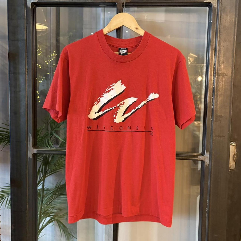 TEE504F - Vintage Retro Essential Red Screen Stars Wisconsin Single Stitch Graphic Print Top Tee T-shirt #90s #graphic #singlestitch #wisconsin #basic